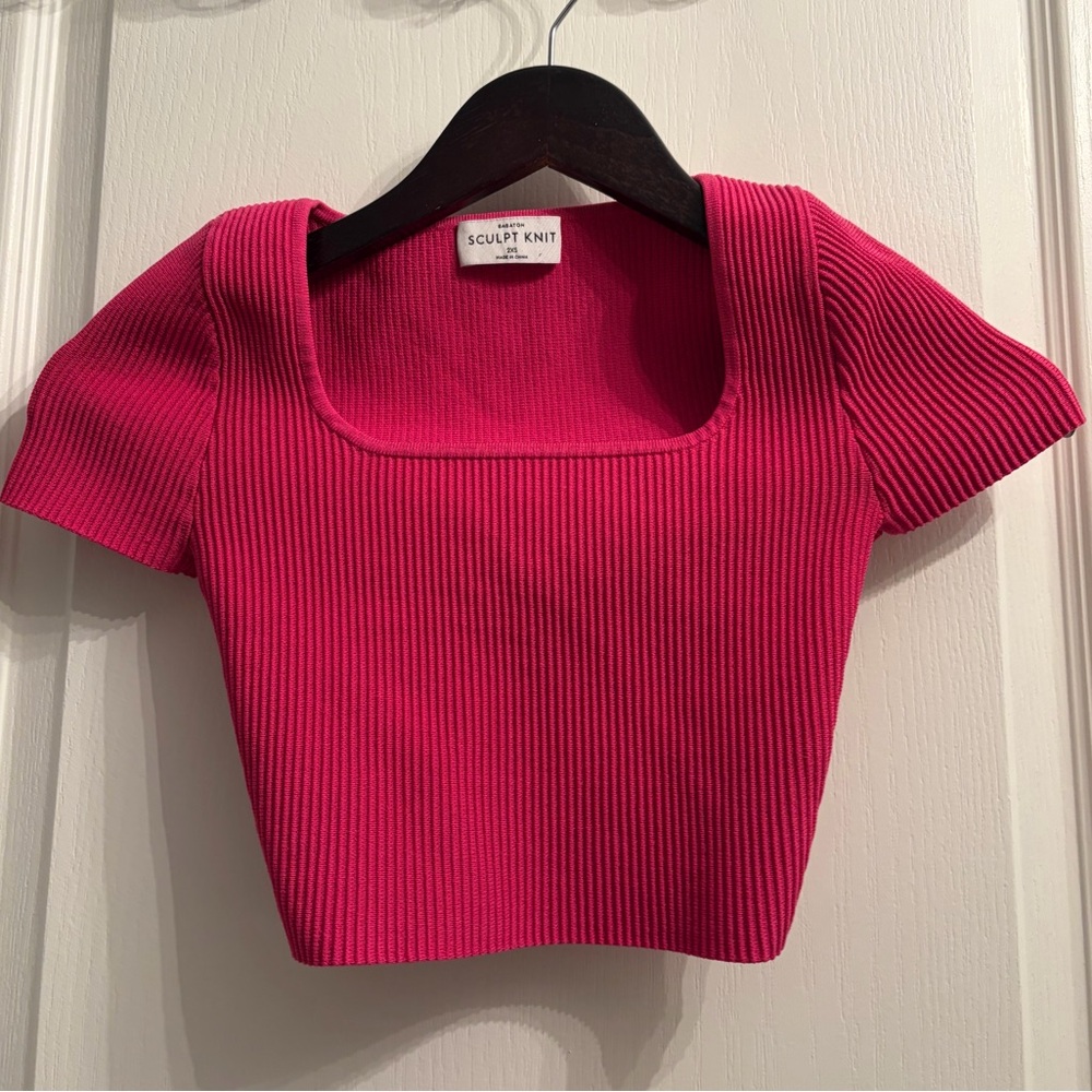 Babaton Fuchsia Sculpt Knit Crop Top PTP 11.5” - Picture 2 of 5